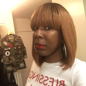 Meet your Posher, Shawneya